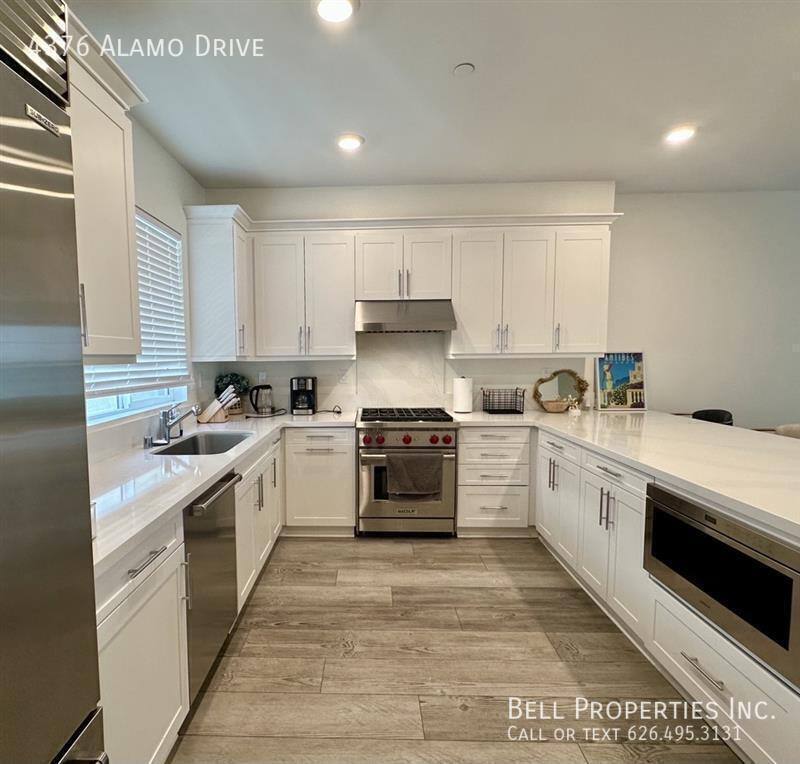 Townhouse for rent at 4376 Alamo Dr, Arcadia, CA 91006