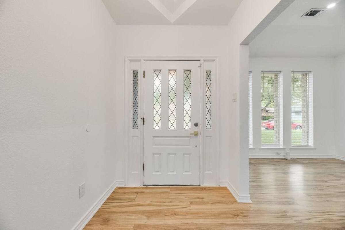 House for rent at 7124 Teresita Trail, Dallas, TX 75227