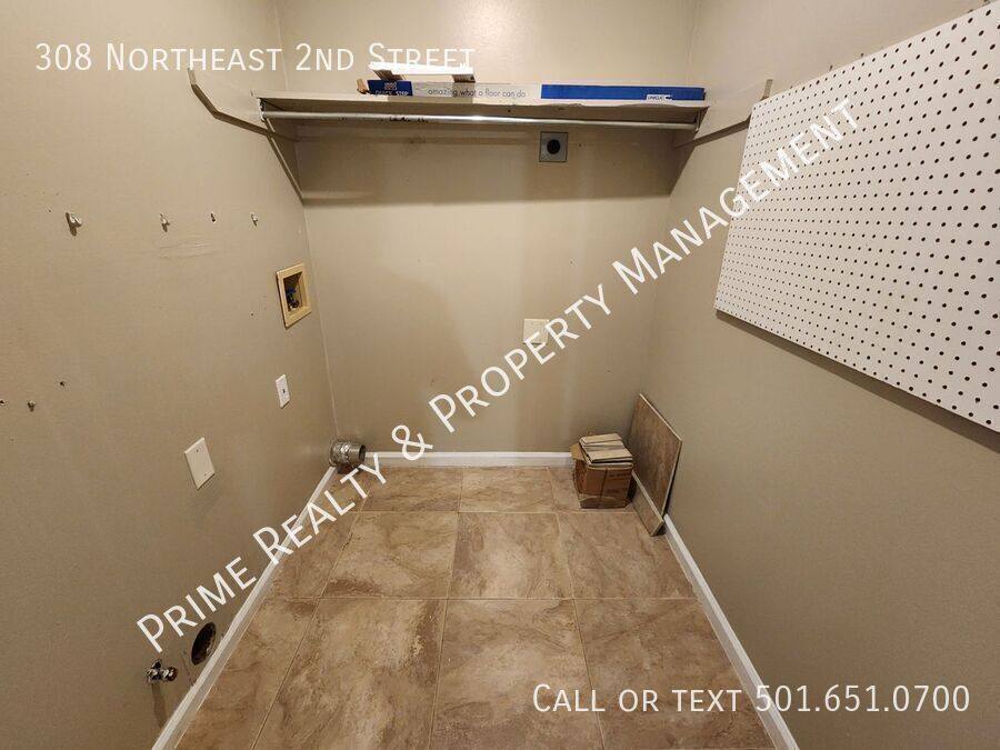 House for rent at 308 NE 2nd St, Bryant, AR 72022