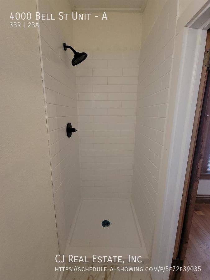 House for rent at 4000 Bell St #A, Kansas City, MO 64111