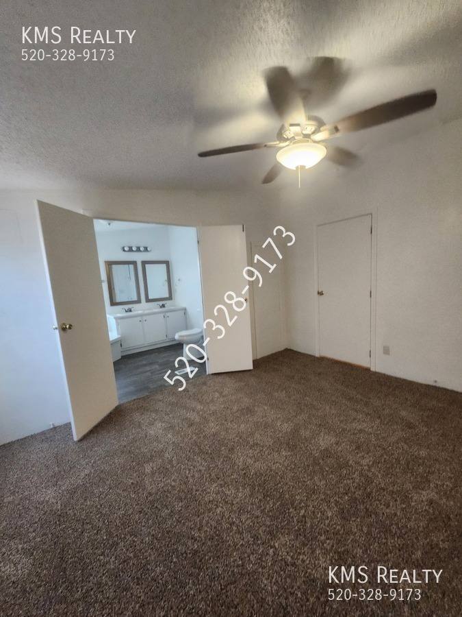 House for rent at 13310 N Flintlock Rd #1, Marana, AZ 85653
