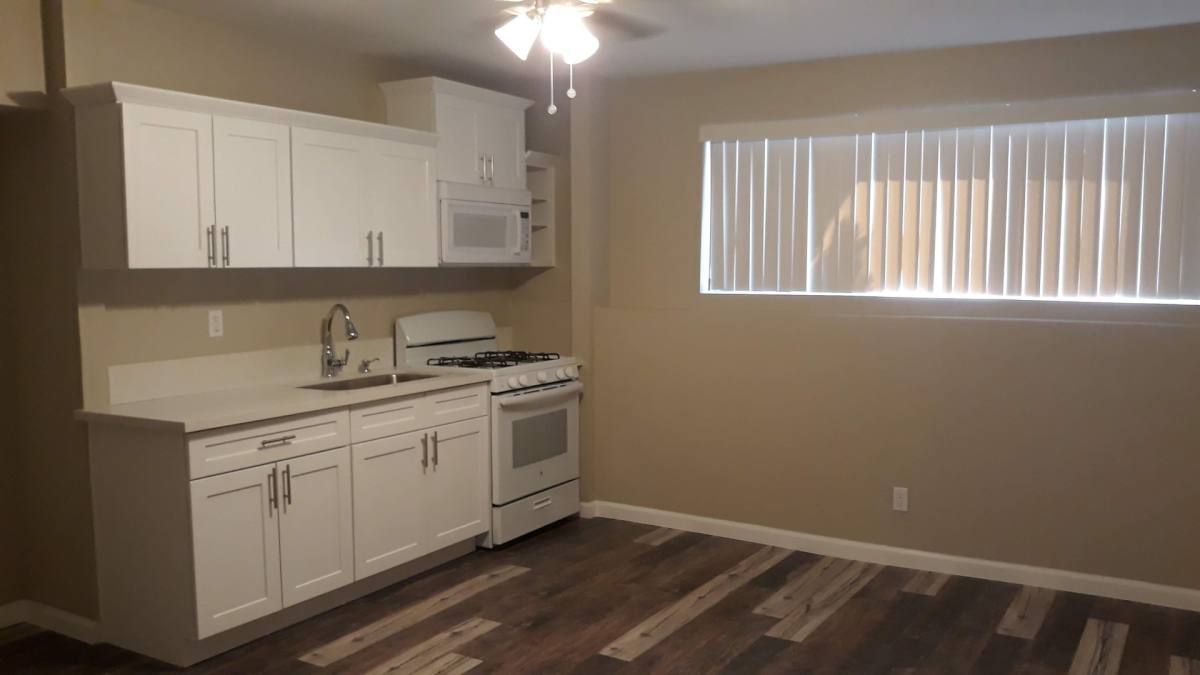 Apartment for rent at 322-330 9th St, San Pedro, CA 90731
