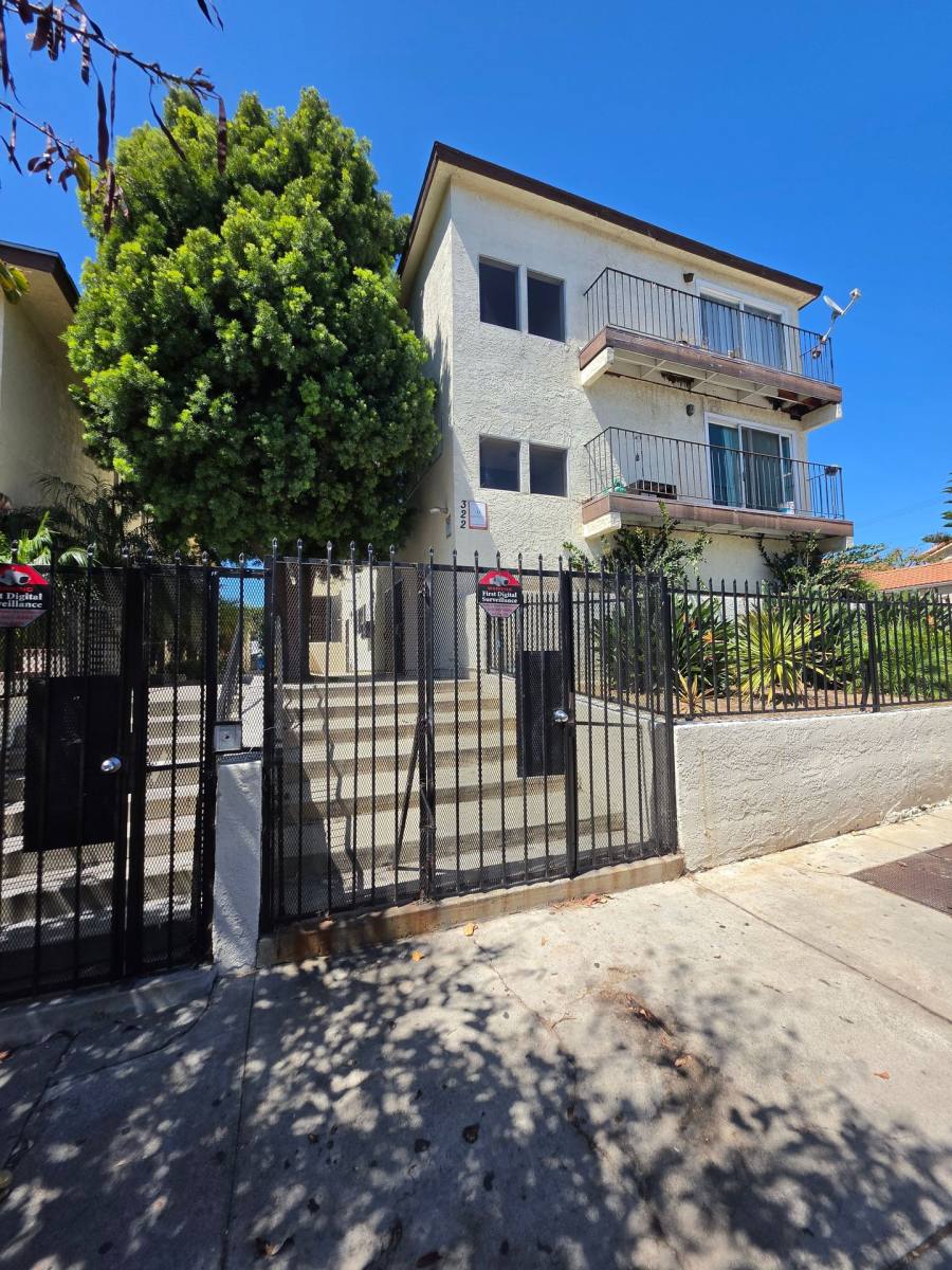 Apartment for rent at 322-330 9th St, San Pedro, CA 90731