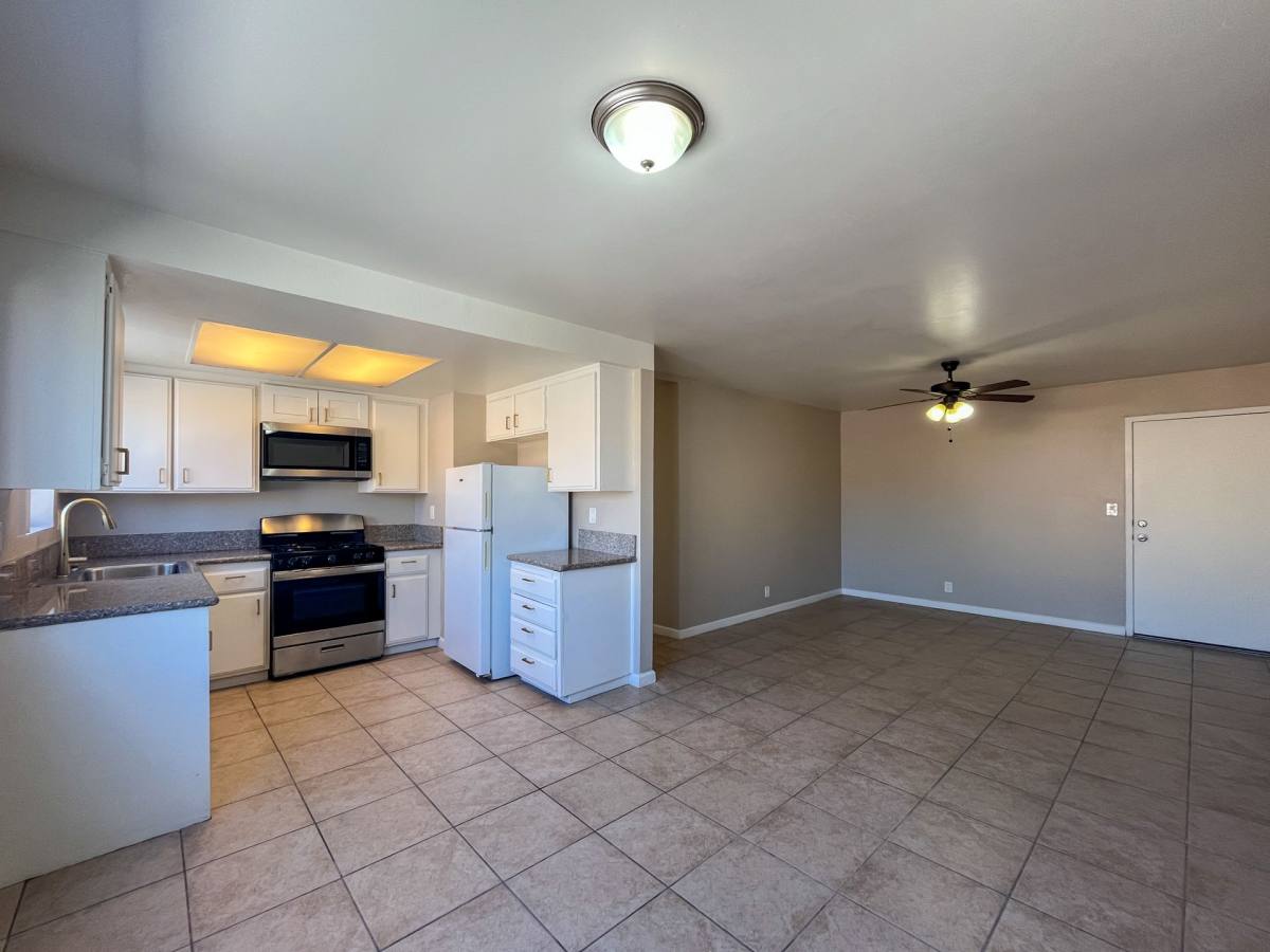Apartment for rent at 322-330 9th St, San Pedro, CA 90731