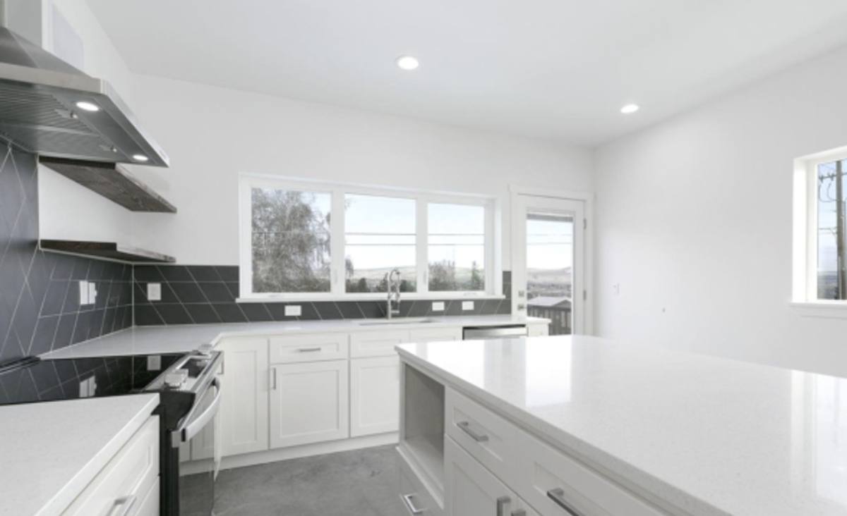 House for rent at 901 Verde Lane, Selah, WA 98942