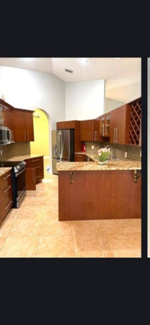 House for rent at 12390 Summer Springs Dr, Boynton Beach, FL 33437