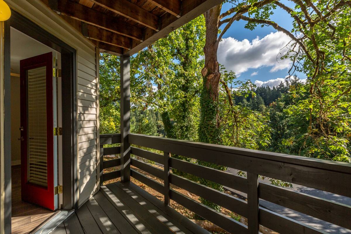 Apartment for rent at 14155 S Beavercreek Rd, Oregon City, OR 97045