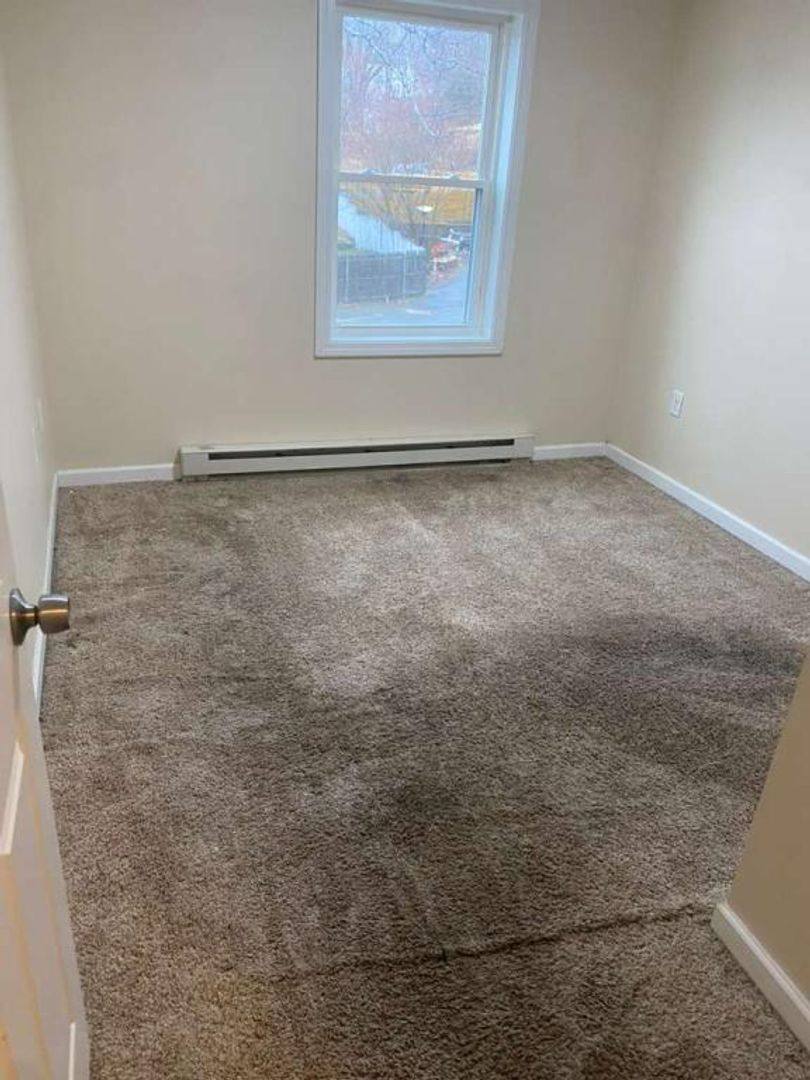 Apartment for rent at 32 N St, Warren, MA 01083