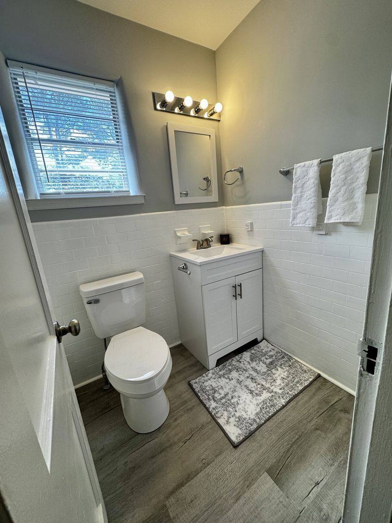 Apartment for rent at 201 Holly Dr, Albany, GA 31705
