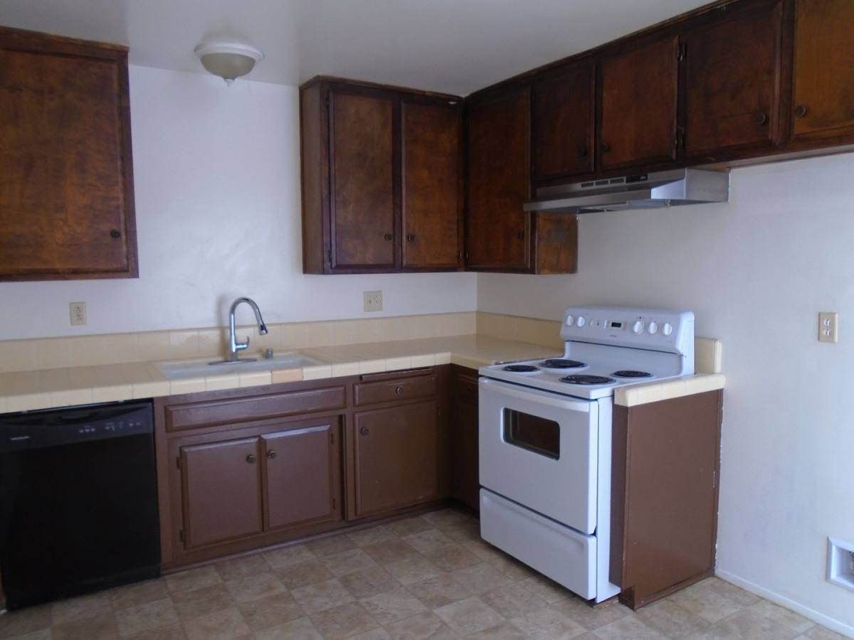 Apartment for rent at 4720 Buckley Way, 1-12, Bakersfield, CA 93309