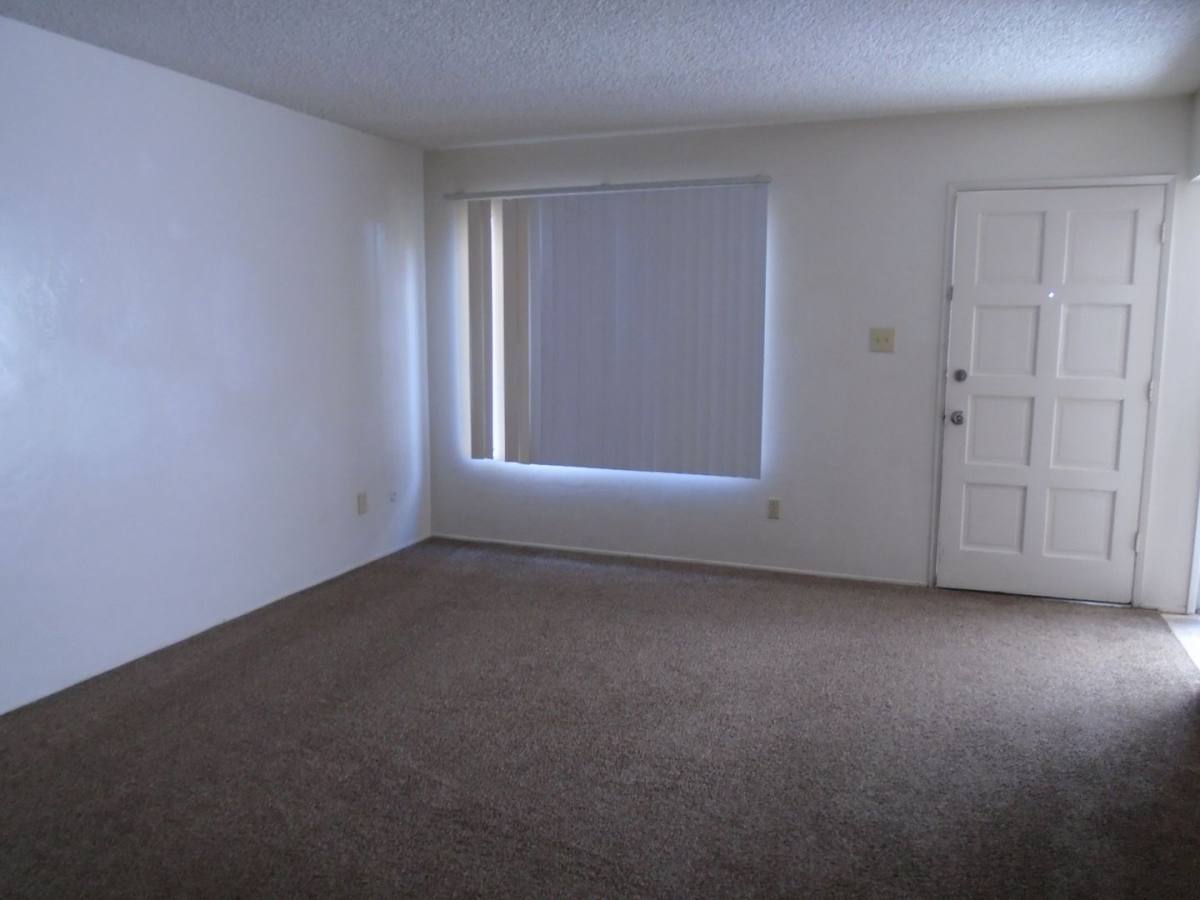 Apartment for rent at 4720 Buckley Way, 1-12, Bakersfield, CA 93309