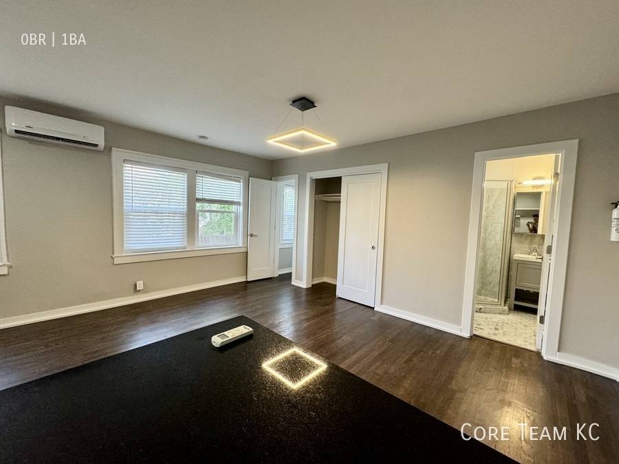 Apartment for rent at 110 E 40th St, Kansas City, MO 64111