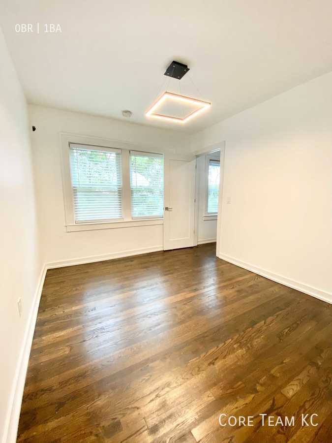 Apartment for rent at 110 E 40th St, Kansas City, MO 64111