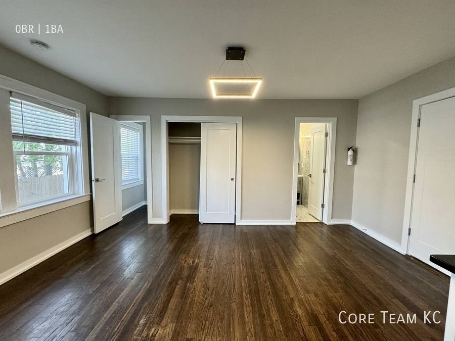 Apartment for rent at 110 E 40th St, Kansas City, MO 64111