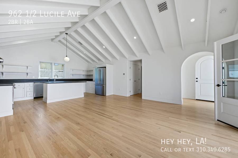 Apartment for rent at 962 1 2 Lucile Ave, Los Angeles, CA 90026