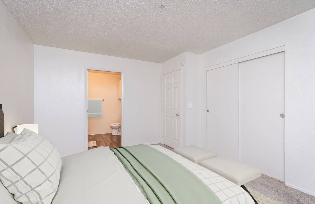 Apartment for rent at 1621 Hood Rd, Sacramento, CA 95825