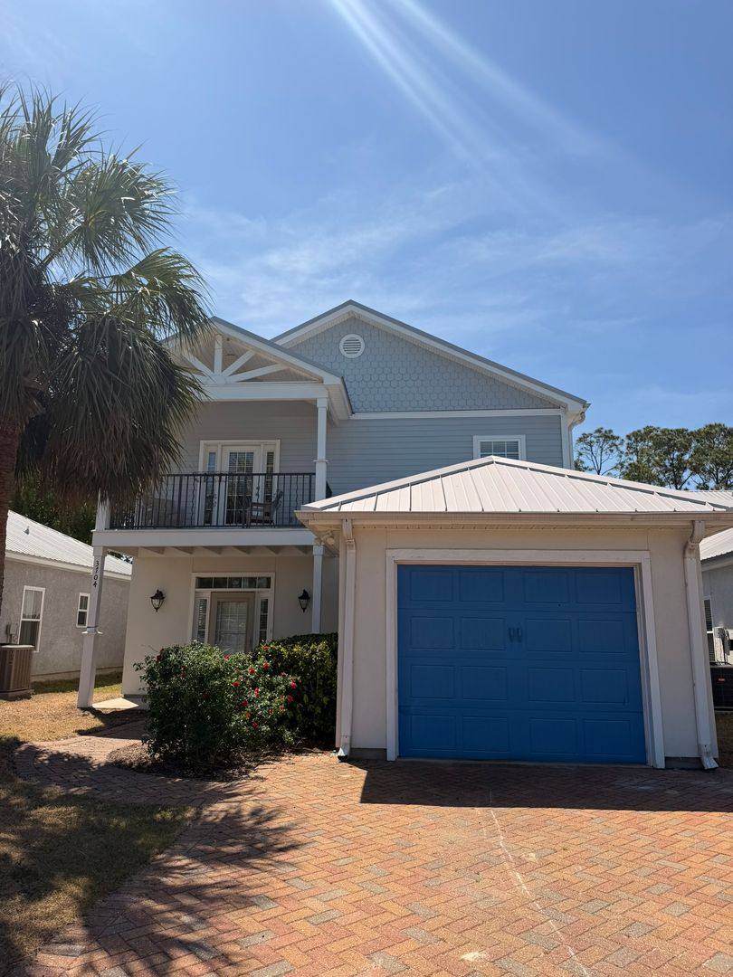 House for rent at 3704 Tiki Dr, Panama City, FL 32408