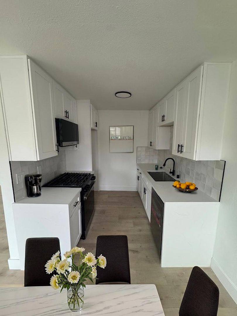 Apartment for rent at 1125-1131 Onondaga, Anaheim, CA 92801