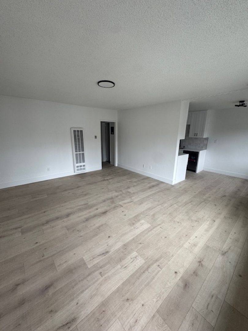 Apartment for rent at 1125-1131 Onondaga, Anaheim, CA 92801