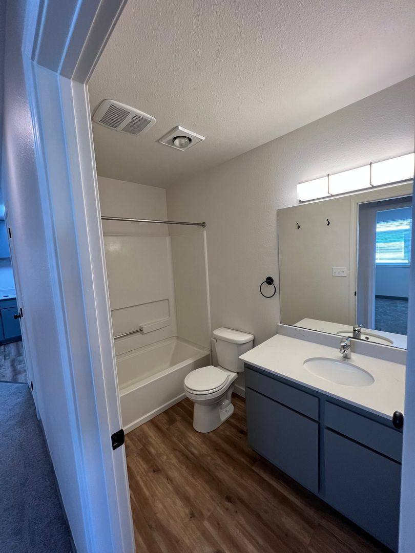 Apartment for rent at 806 E White Birch Ave, Ellensburg, WA 98926