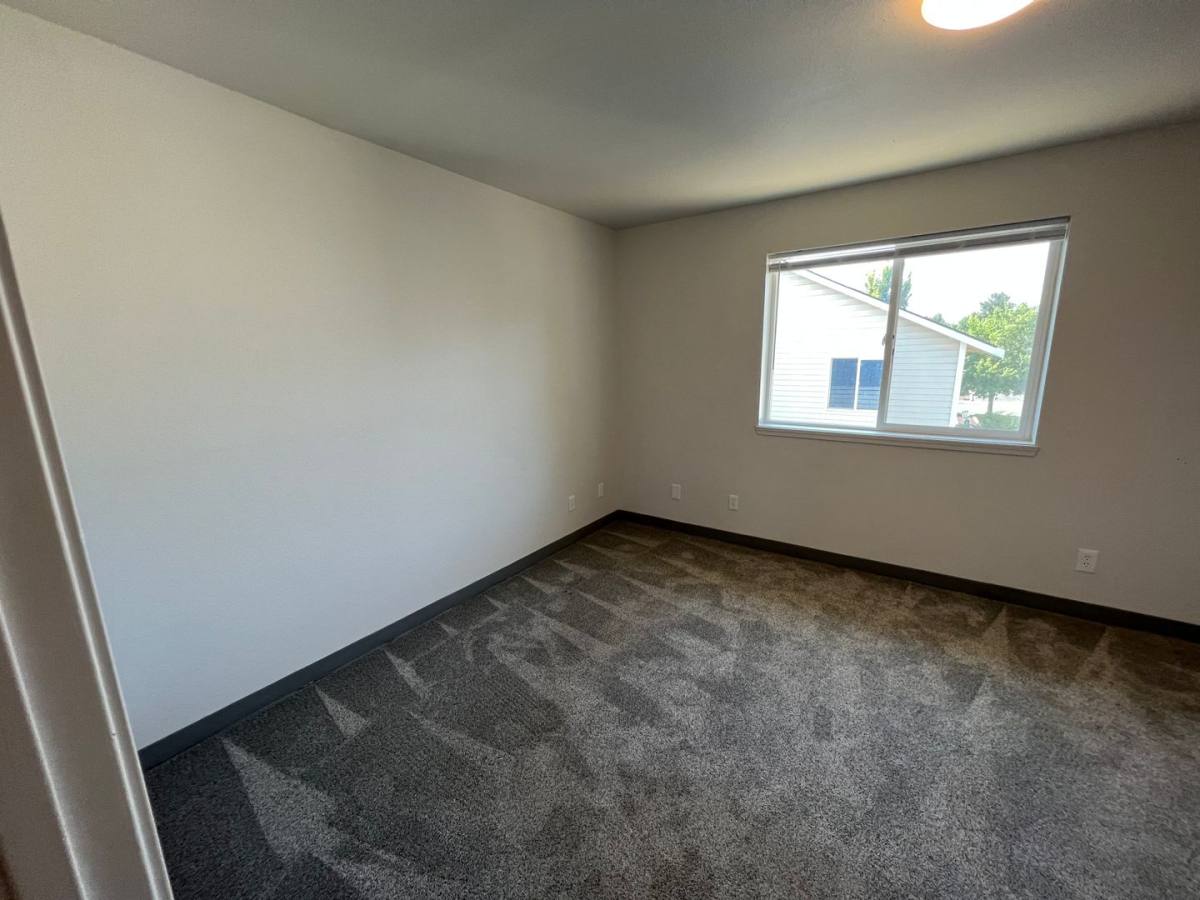 Apartment for rent at 806 E White Birch Ave, Ellensburg, WA 98926