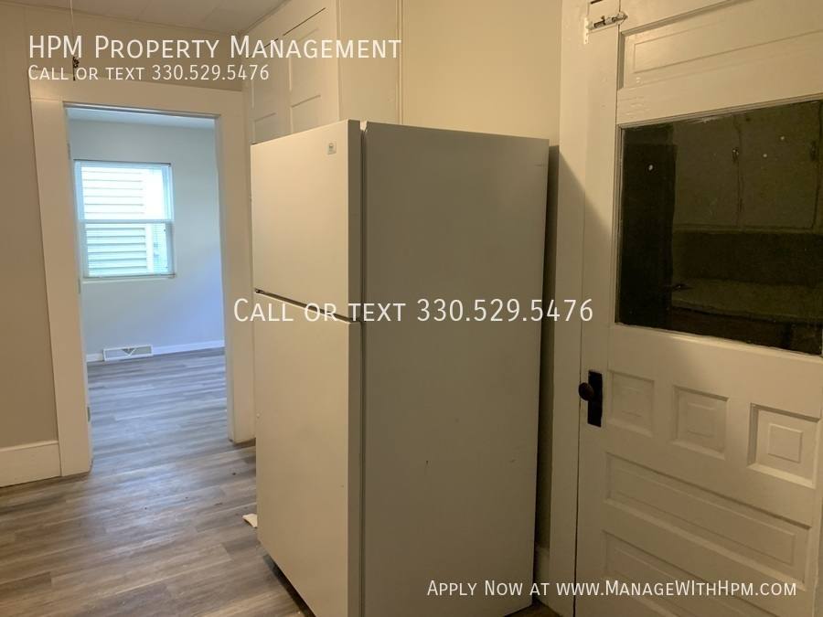 Apartment for rent at 1329 Auld St, Alliance, OH 44601