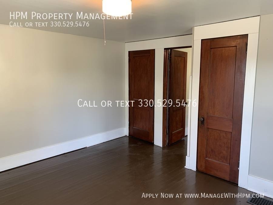 Apartment for rent at 1329 Auld St, Alliance, OH 44601