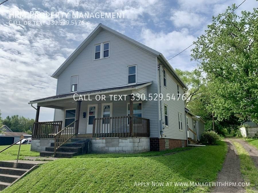 Apartment for rent at 1329 Auld St, Alliance, OH 44601