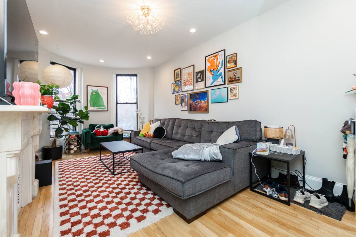 Apartment for rent at 209 W Newton St, Boston, MA 02116