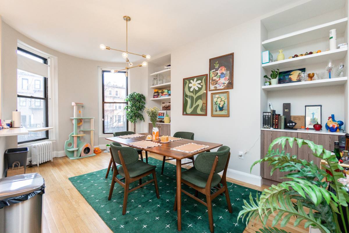 Apartment for rent at 209 W Newton St, Boston, MA 02116