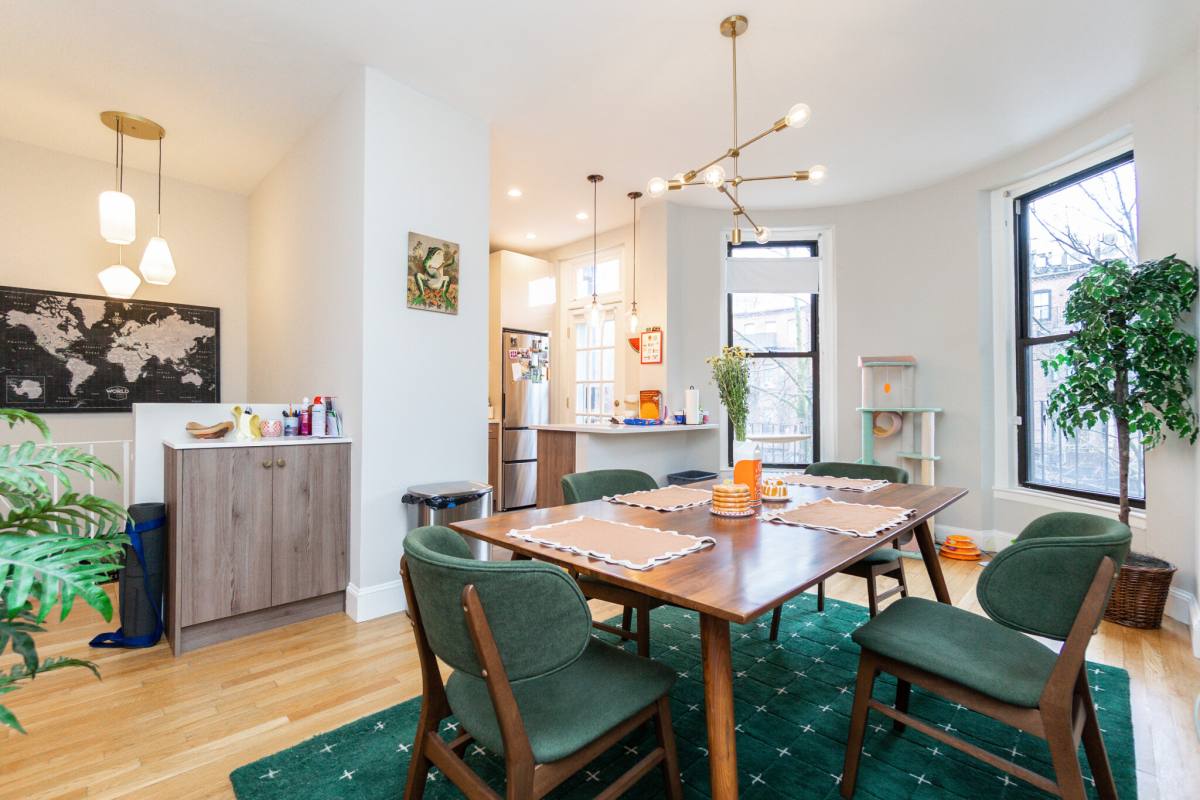 Apartment for rent at 209 W Newton St, Boston, MA 02116