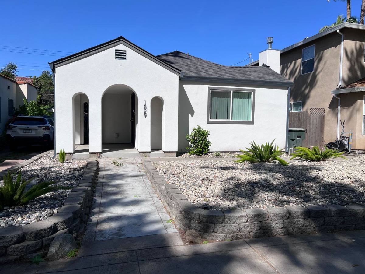 House for rent at 1829 Burnett Way, Sacramento, CA 95818
