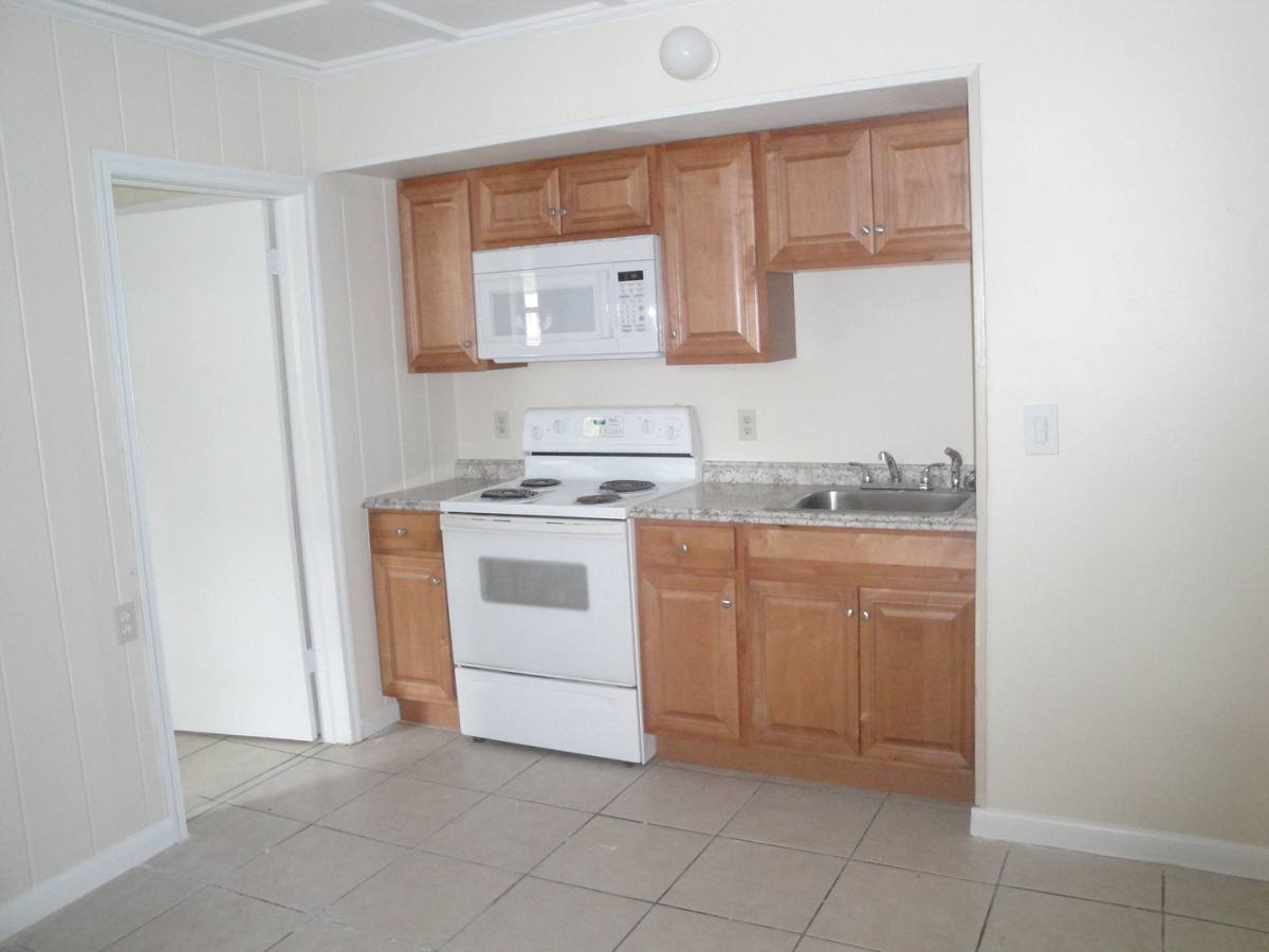 Apartment for rent at 1101 Summer St #A, Lake Worth, FL 33461