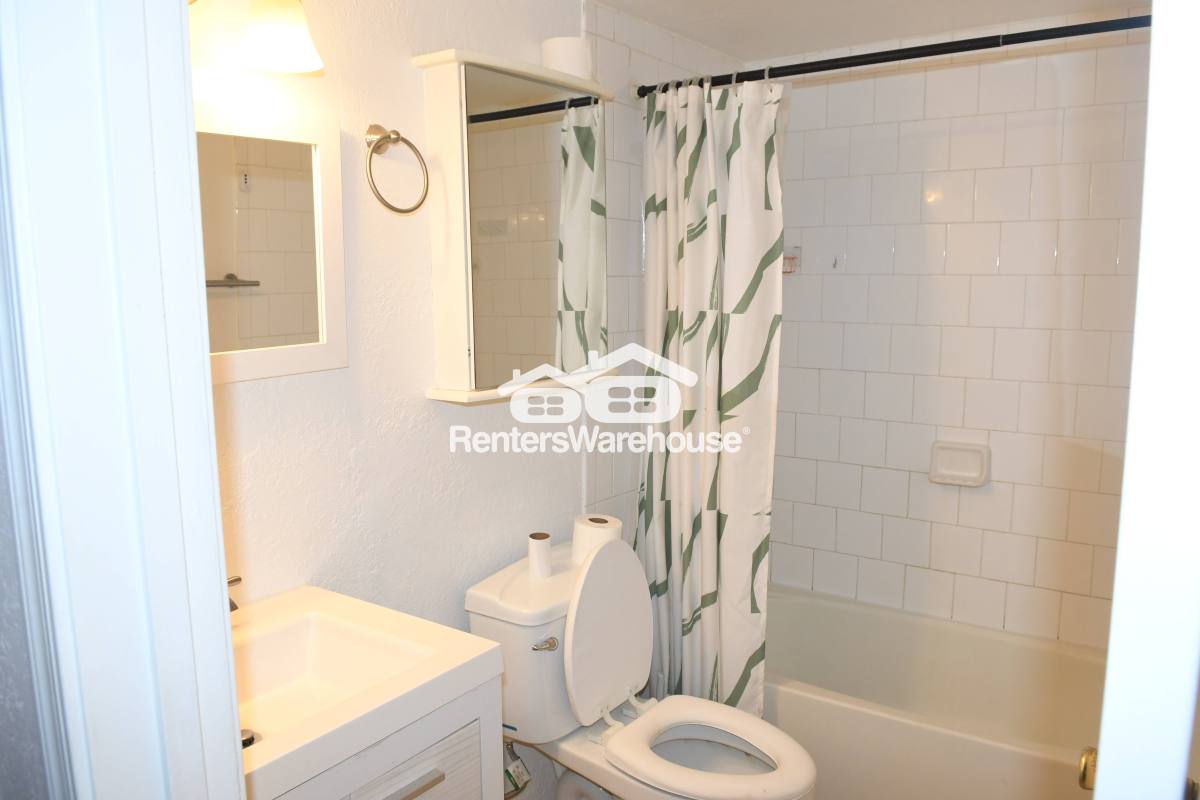 Apartment for rent at 355 E Thomas Rd #B111, Phoenix, AZ 85012