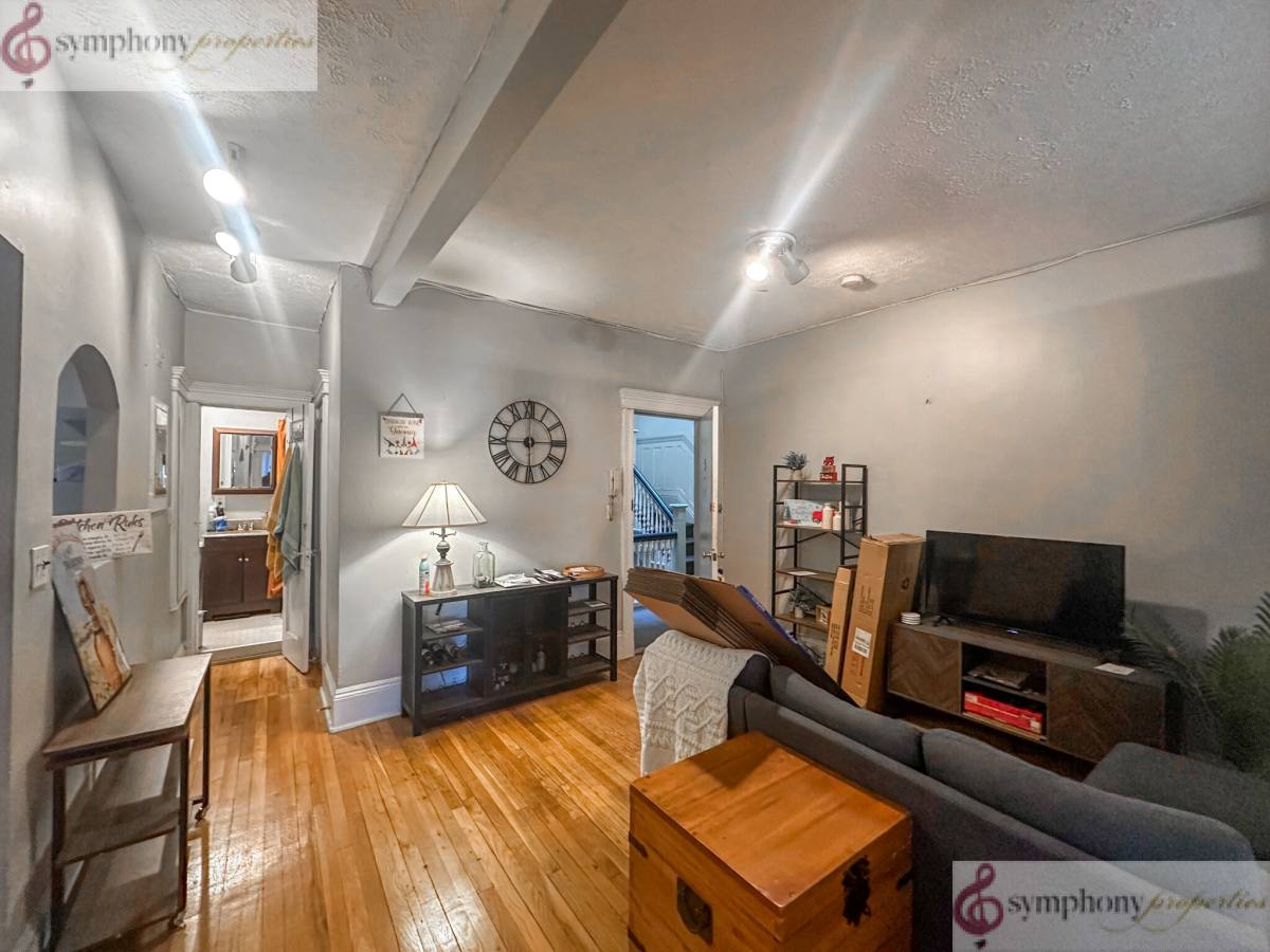 Apartment for rent at 1870 Commonwealth Ave #5, Brighton, MA 02135