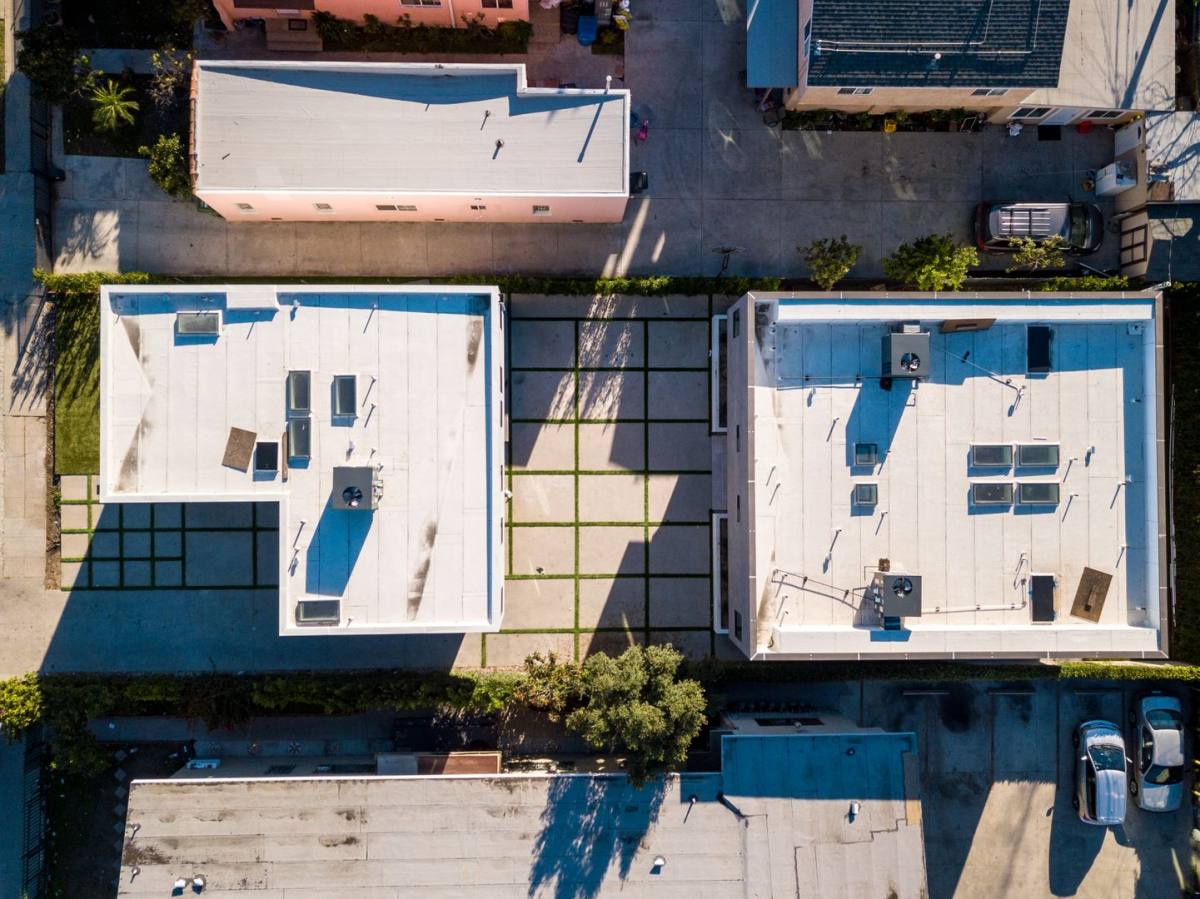 Apartment for rent at 1805-1807-1809 S Longwood Ave, Los Angeles, CA 90019