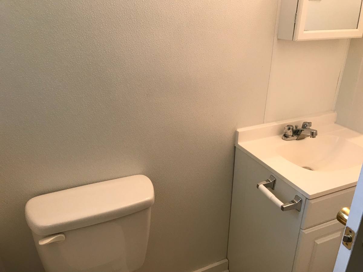 Apartment for rent at 910-12 Ewing, Indianapolis, IN 46201