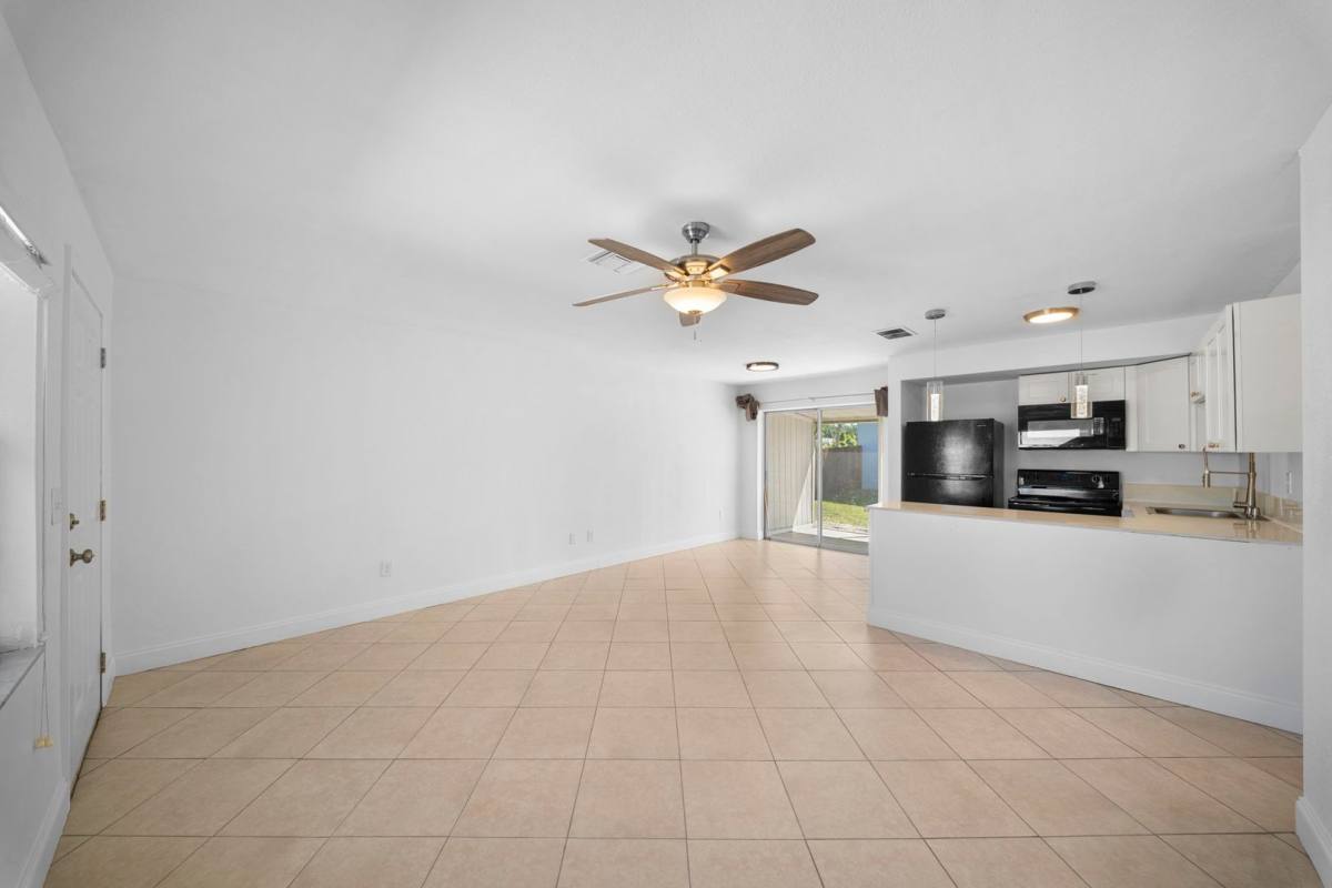 Apartment for rent at 13401-13407 Pine Needle Lane, Fort Myers, FL 33908