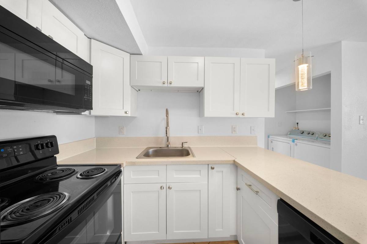 Apartment for rent at 13401-13407 Pine Needle Lane, Fort Myers, FL 33908