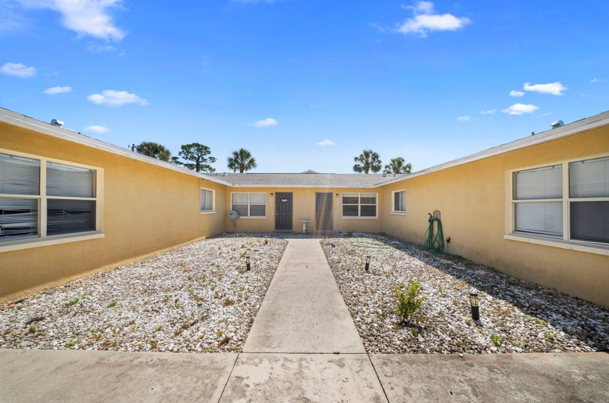 Apartment for rent at 13401-13407 Pine Needle Lane, Fort Myers, FL 33908