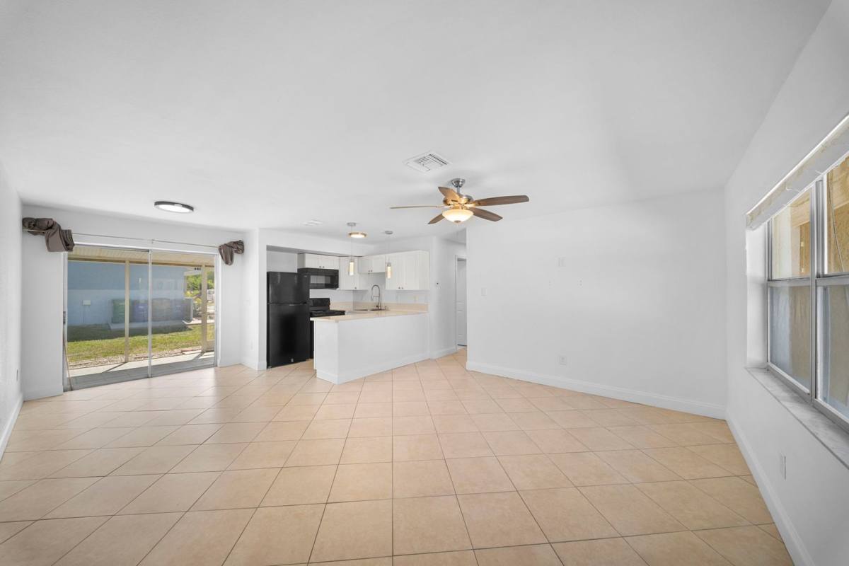 Apartment for rent at 13401-13407 Pine Needle Lane, Fort Myers, FL 33908