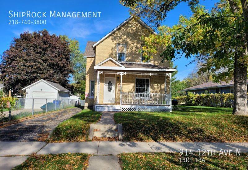Apartment for rent at 914 12th Ave N, Saint Cloud, MN 56303