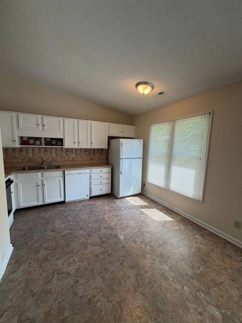 Condo for rent at 121 Westview Dr, Carrboro, NC 27510
