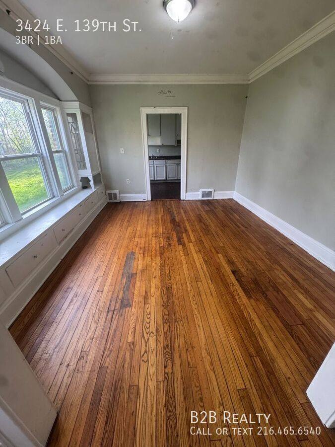 Apartment for rent at 3424 E 139th St, Cleveland, OH 44120