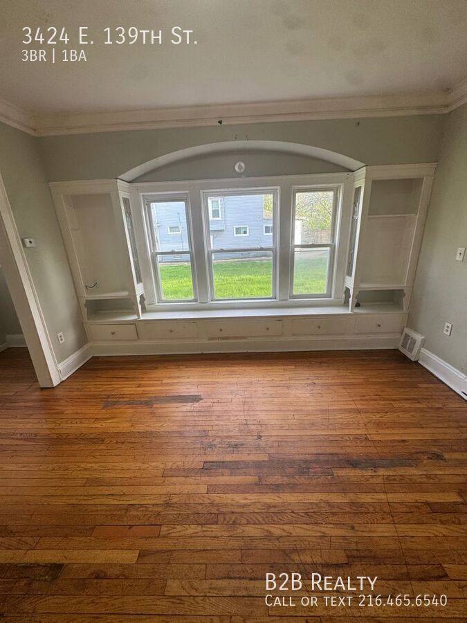 Apartment for rent at 3424 E 139th St, Cleveland, OH 44120