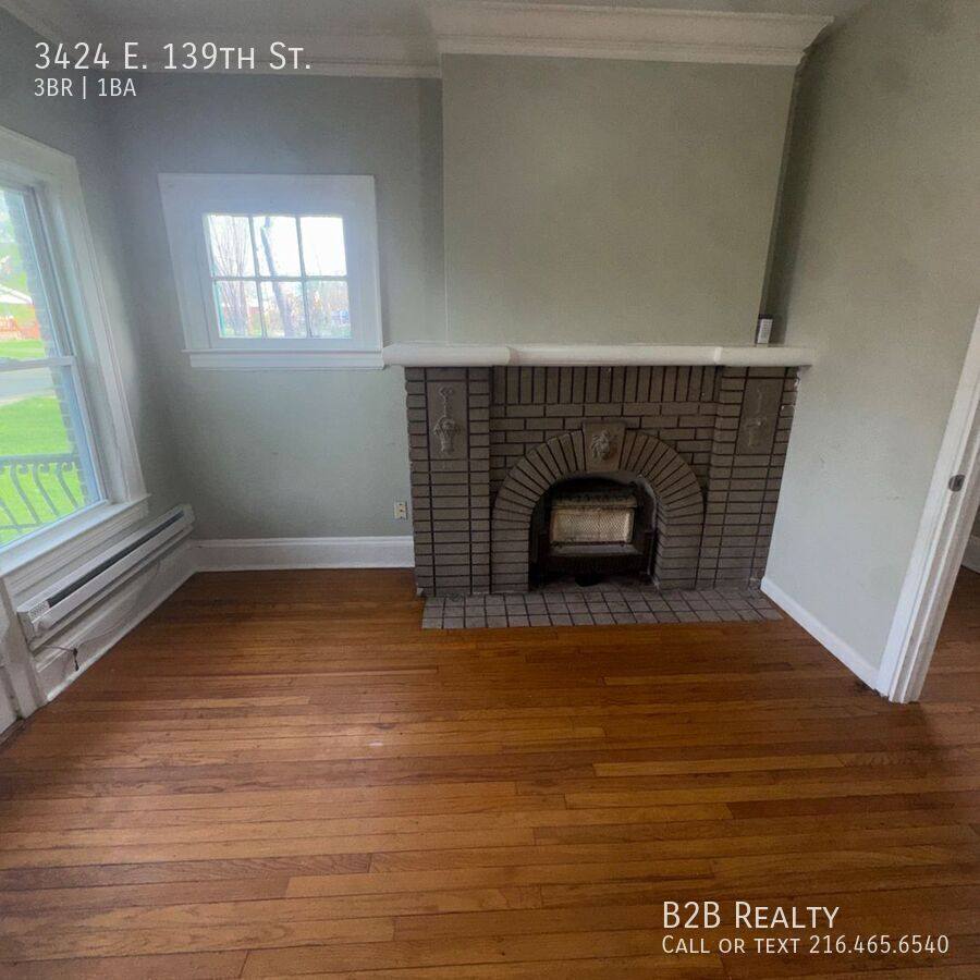 Apartment for rent at 3424 E 139th St, Cleveland, OH 44120
