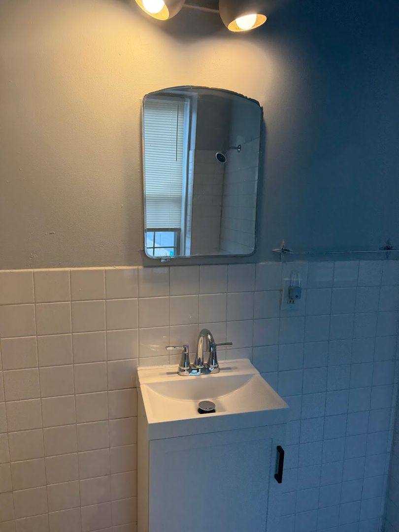 Apartment for rent at 25 S 9th St, Reading, PA 19602