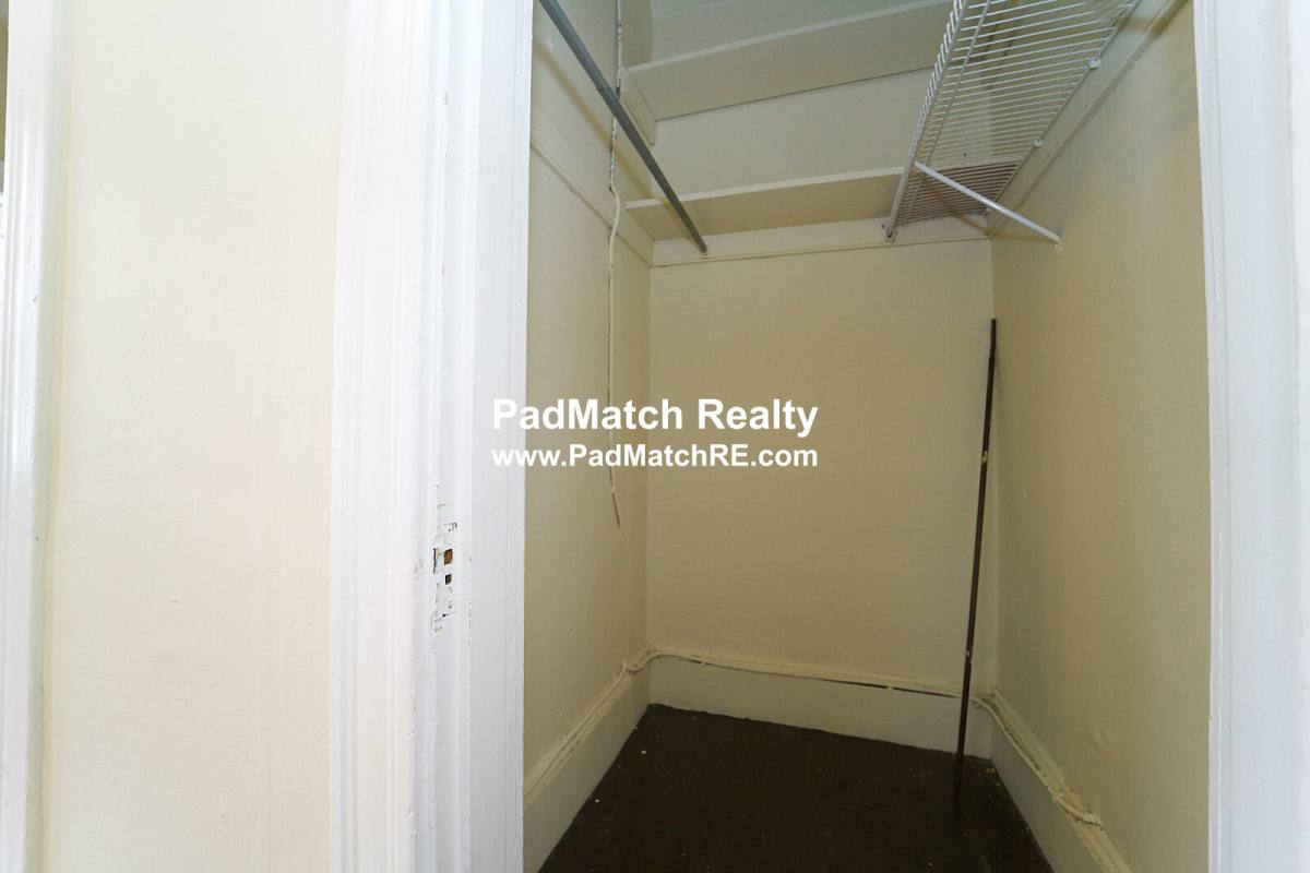Apartment for rent at 165 Kelton St #1, Allston, MA 02134
