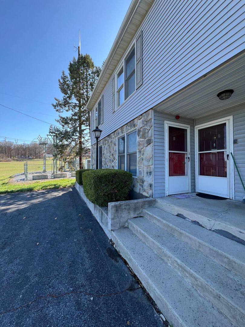Condo for rent at 711 Hill Rd #I, Wernersville, PA 19565