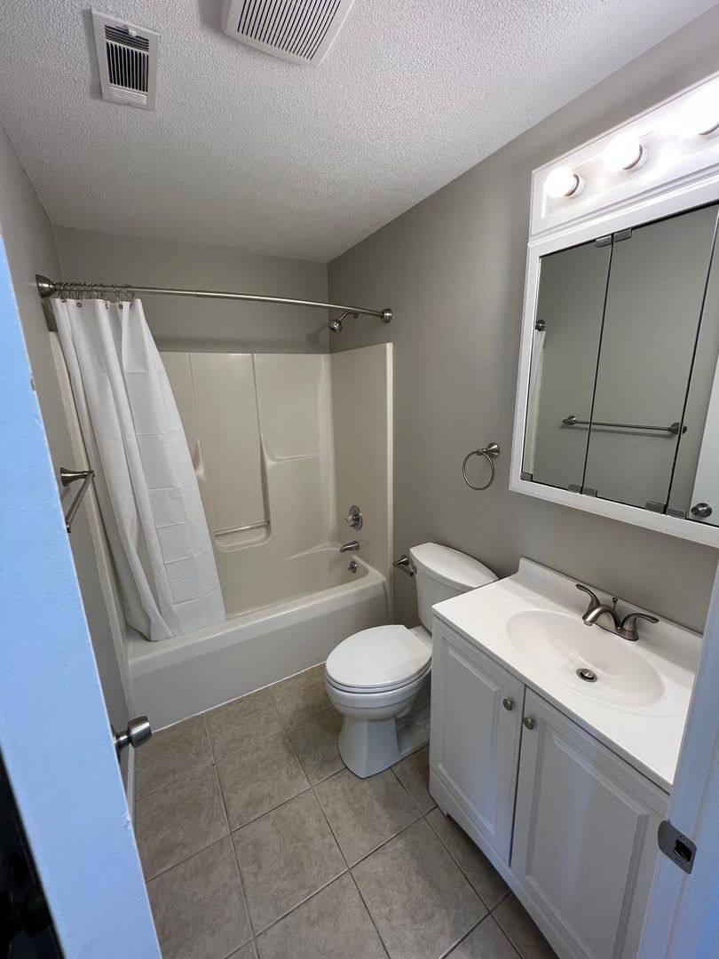 Condo for rent at 711 Hill Rd #I, Wernersville, PA 19565
